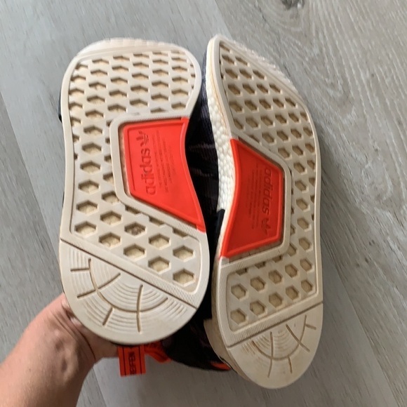 Adidas NMD Como The brand with 3 stripes shoes - Picture 11 of 12